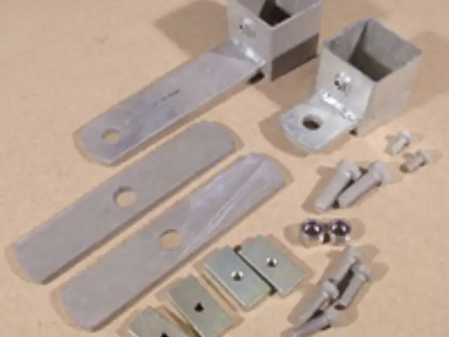 Hævebeslag fanggitre 2